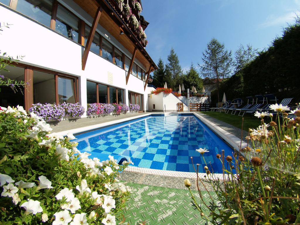 Hotel Montana Arzl im Pitztal Extérieur photo